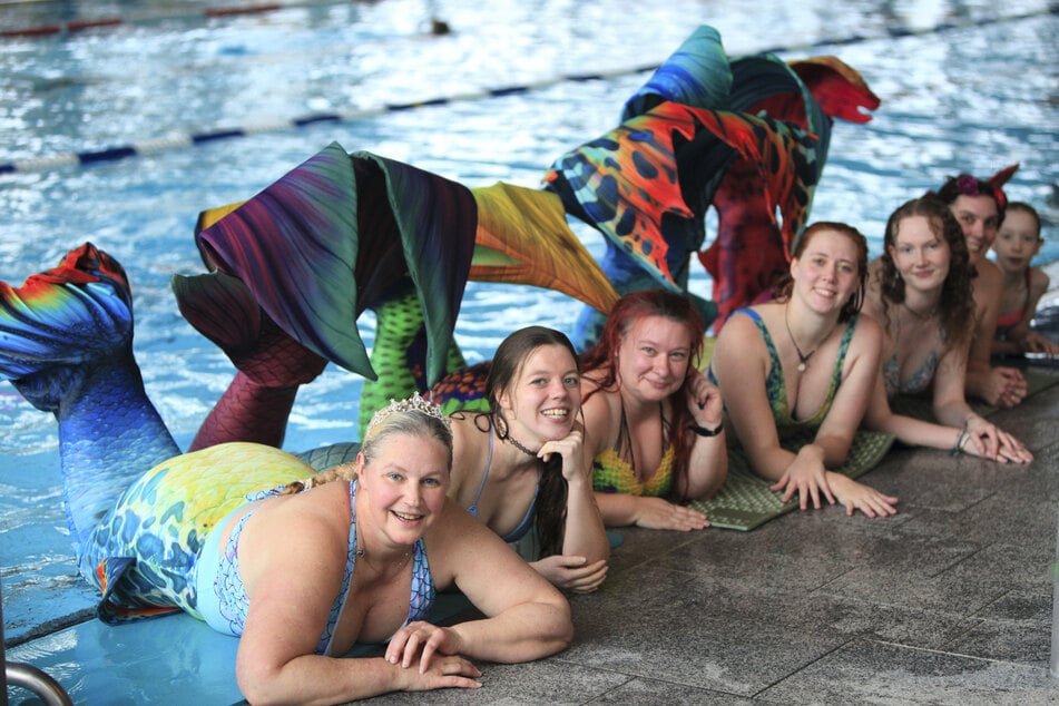 Am Sonntag treffen sich Sachsens Meerjungfrauen wieder im Geibeltbad in Pirna.