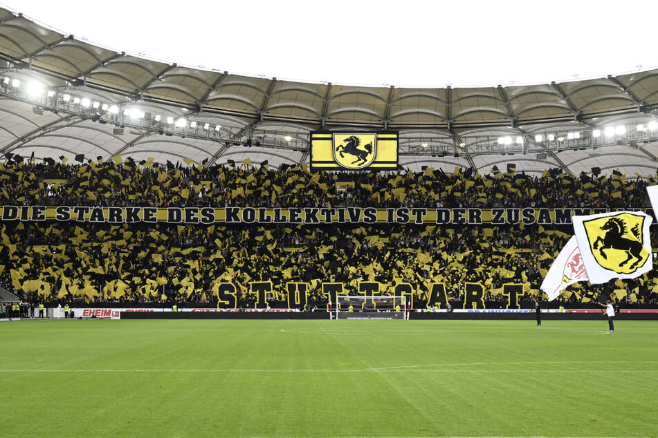 "Die Stärke des Kollektivs ist der Zusammenhalt", stand auf einem Transparent, das die Stuttgart Fans hochhielten.