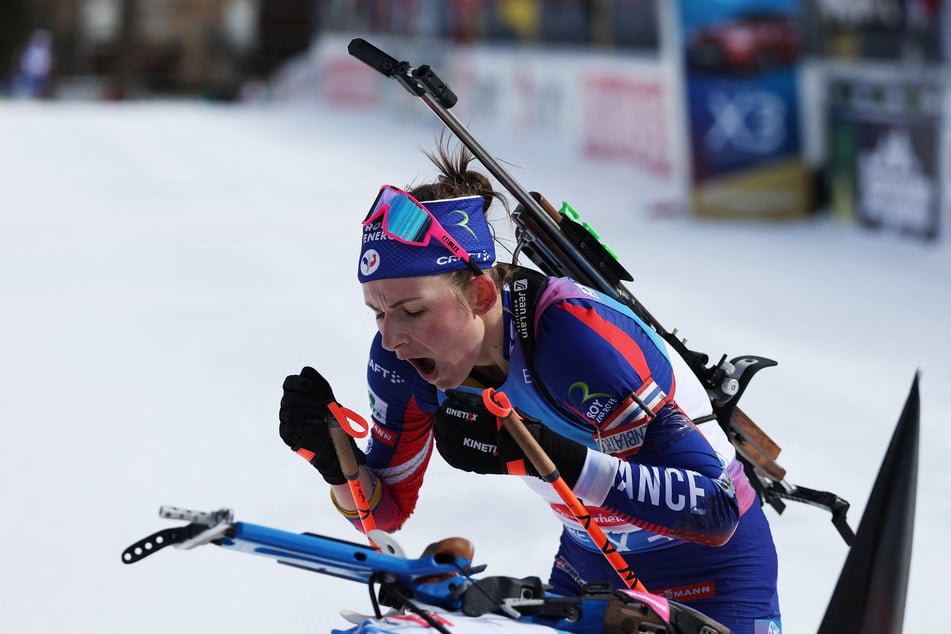 Justine Braisaz-Bouchet (29) erhielt Mord-Drohungen gegen sich und ihre Tochter (2) und lösche daraufhin sämtliche Social-Media-Accounts.