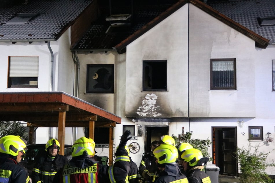 70 Einsatzkräfte der Feuerwehr Sankt Augustin befanden sich im Einsatz.
