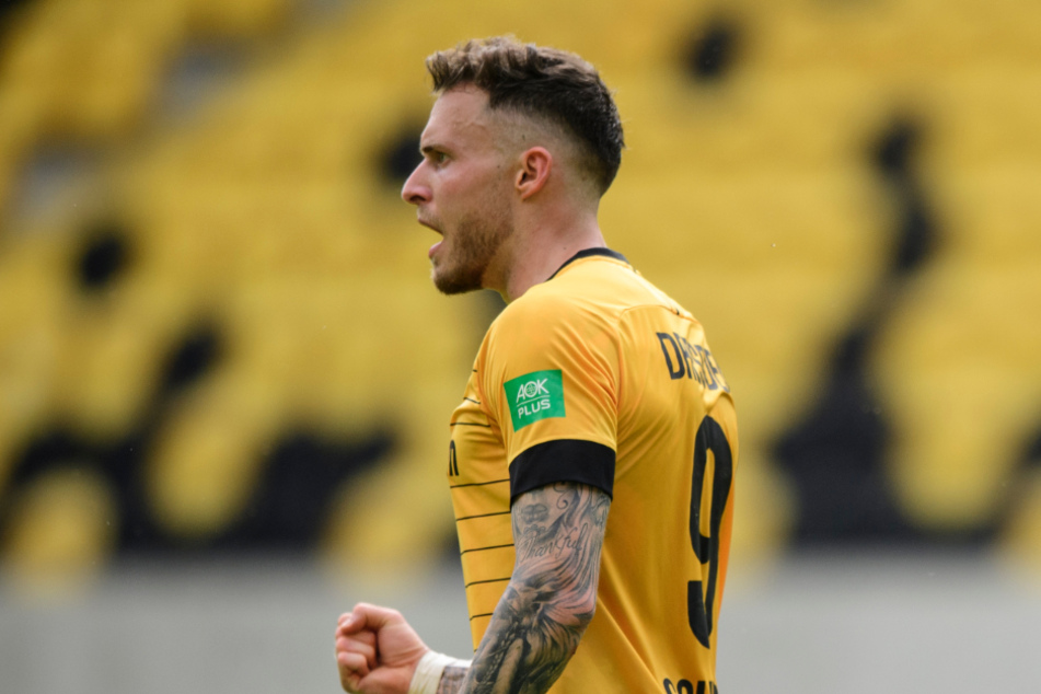 Angreifer Patrick Schmidt (27) jubelt nach seinem Tor für Dresden gegen Osnabrück. Zum Klassenerhalt reichte es für die SGD dennoch nicht.