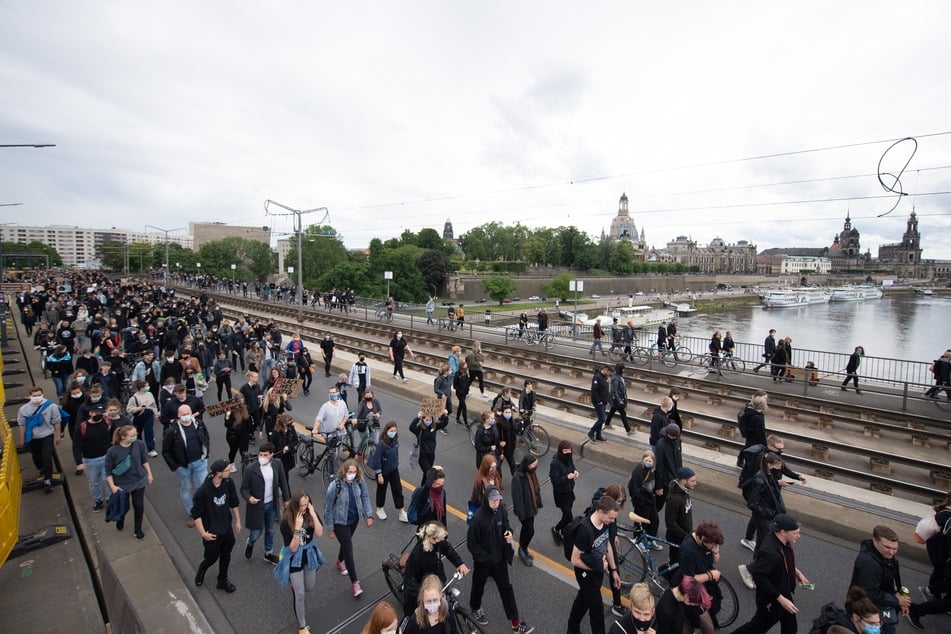 Wie sich das Demo-Geschehen vom gestrigen Samstag auf die Infektionen auswirkt, wird sich noch zeigen. Insgesamt 4000 Personen sollen an der Veranstaltung teilgenommen haben.