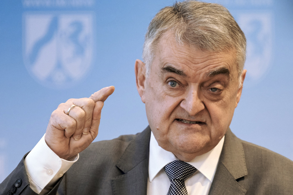 NRW-Innenminister Herbert Reul (69, CDU) ist in Sachen Kriminalität für eine Null-Toleranz-Politik.