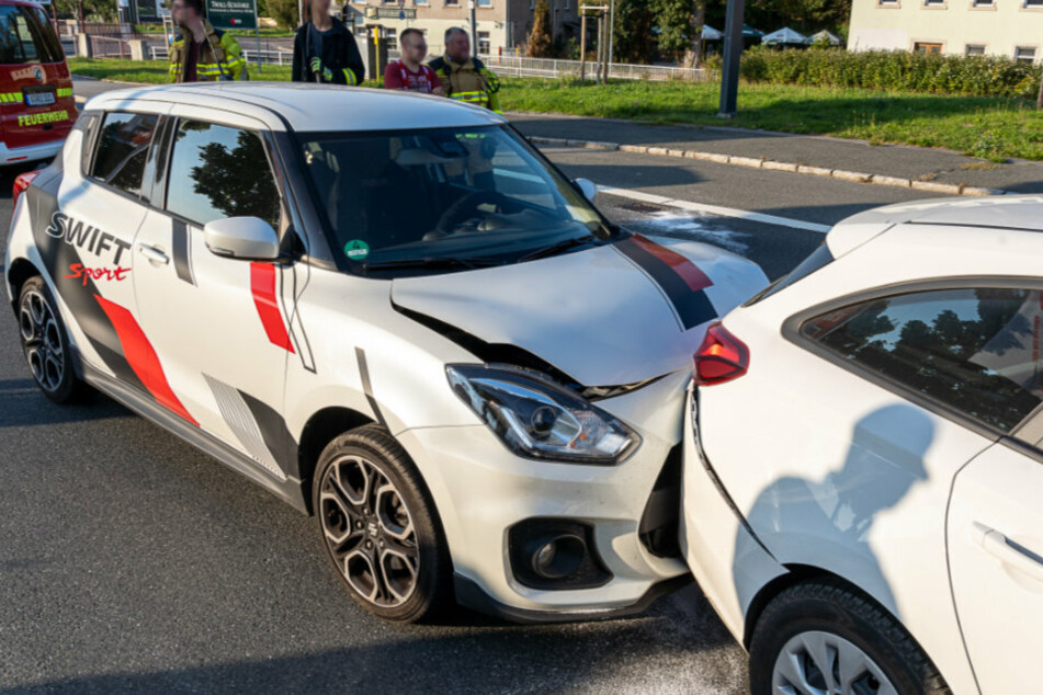 Bei dem Unfall in Rodewisch wurden zwei Personen verletzt.