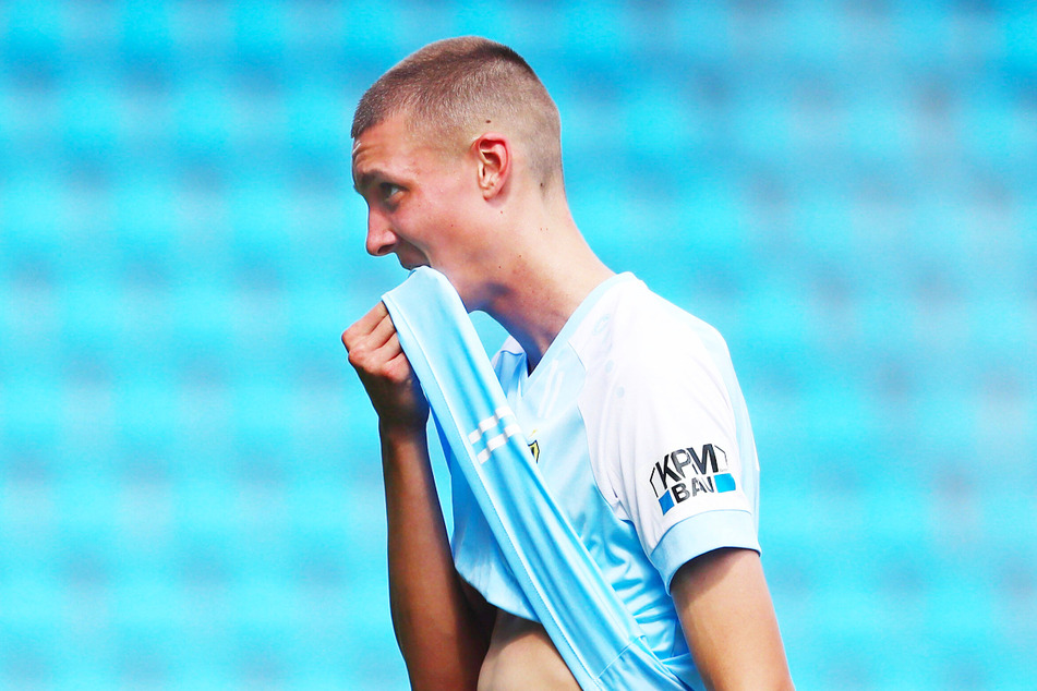 Der Stadionsprecher verkündete Simon Roscher (19) als Torschütze des 1:0 in Rathenow, doch getroffen hatte Benjika Caciel (20).