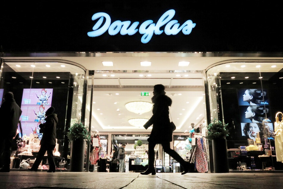 Trotz Lockdowns: Darum bleiben einige Douglas-Filialen offen