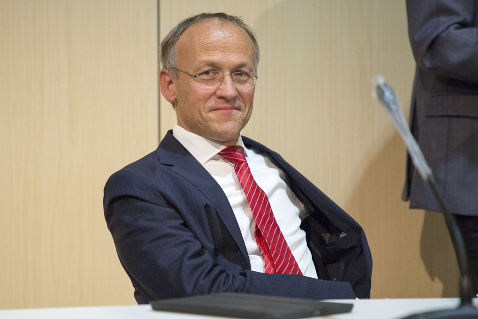 Peter Lames (59, SPD) wurde im August vergangenen Jahres nicht als Finanzbürgermeister wiedergewählt, da Hilbert sein Einvernehmen nicht gab.