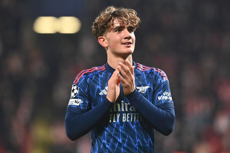 Este es Max Robert Dowman (15), el jugador más joven en la historia de la Champions League desde el martes por la noche.