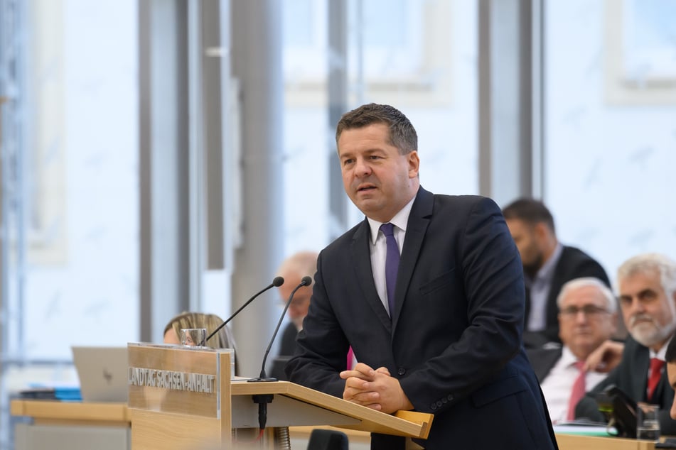 Wirtschaftsminister Sven Schulze (46, CDU) will 2026 die Nachfolge von Ministerpräsident Reiner Haseloff (71, CDU) antreten.