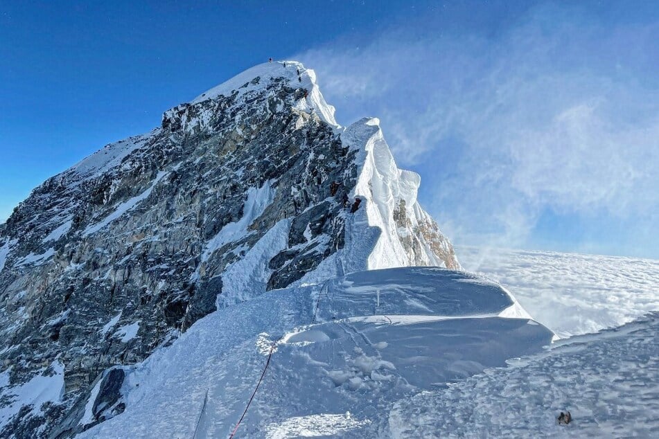 Mount Everest is the world's tallest mountain.