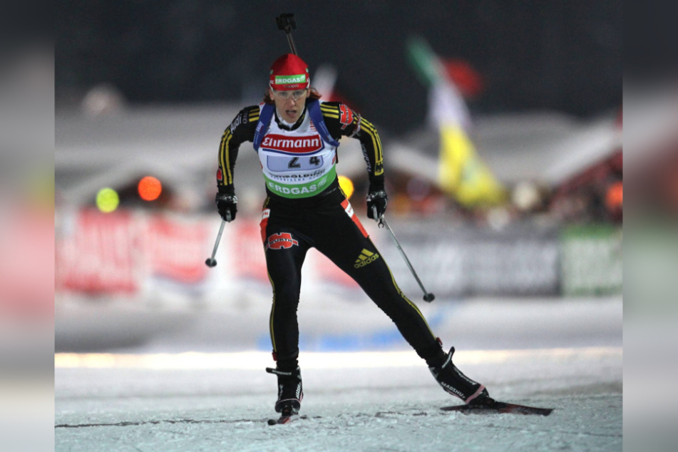 Kati Wilhelm (44), hier bei einem Weltcup in Ruhpolding, beendete im Jahr 2010 ihre aktive Biathlon-Karriere. (Archivbild)
