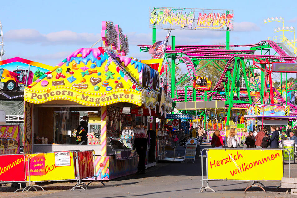 Das Dresdner Herbstfest auf der Pieschener Allee lädt zu Rummelspaß für die ganze Familie.
