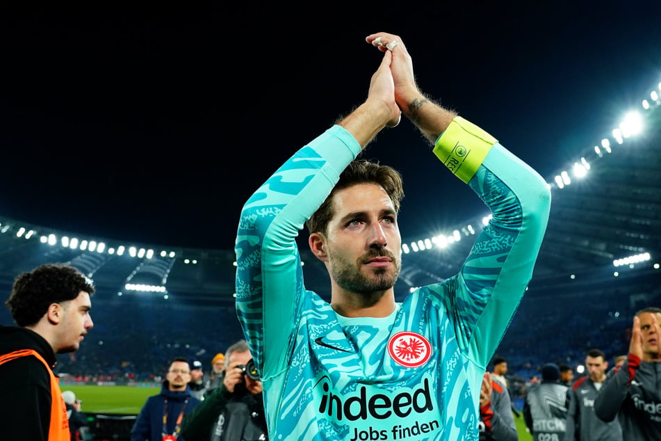 Laut Keeper Kevin Trapp (34) haben die jüngsten Pleiten in der Bundesliga keine Auswirkungen auf die Stimmung vor dem Europa-League-Spiel gegen Ajax.