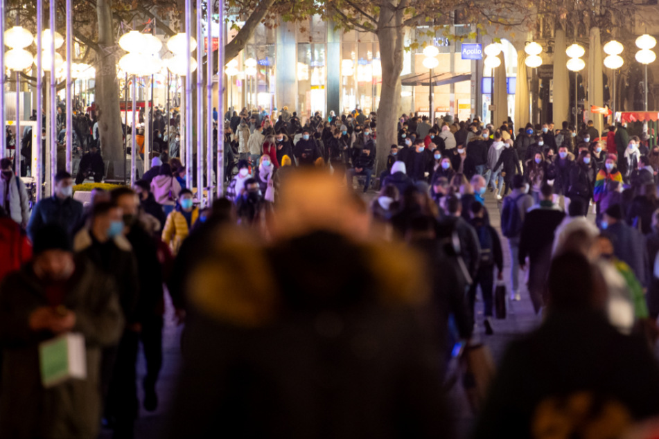 Die Münchner Innenstadt einen Tag vor dem zweiten Lockdown am 16. Dezember.