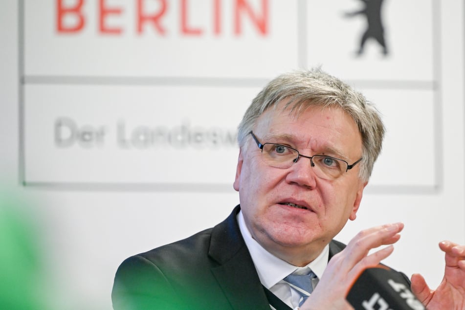 Berlins Landeswahlleiter Stephan Bröchler (62) hat bereits die Wiederholungswahl 2021 organisiert.