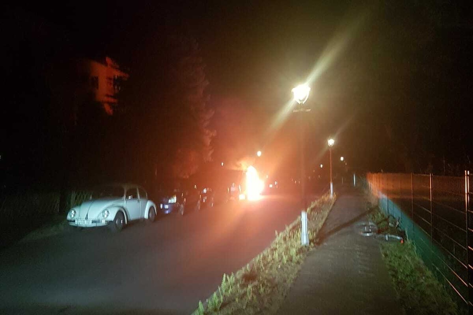 Schon von weitem ist der Brand in der Winterstraße deutlich zu erkennen. Der Brandgeruch war noch mehrere Kilometer entfernt wahrzunehmen.