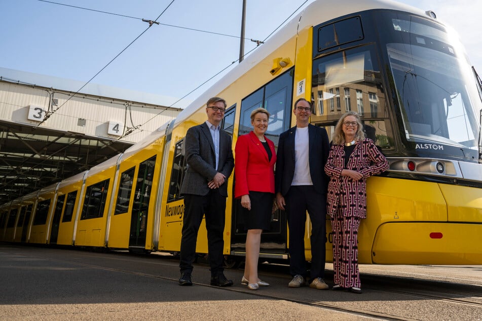 Berlin: XXL-Tram nimmt Fahrt auf: Was der Urbanliner alles kann