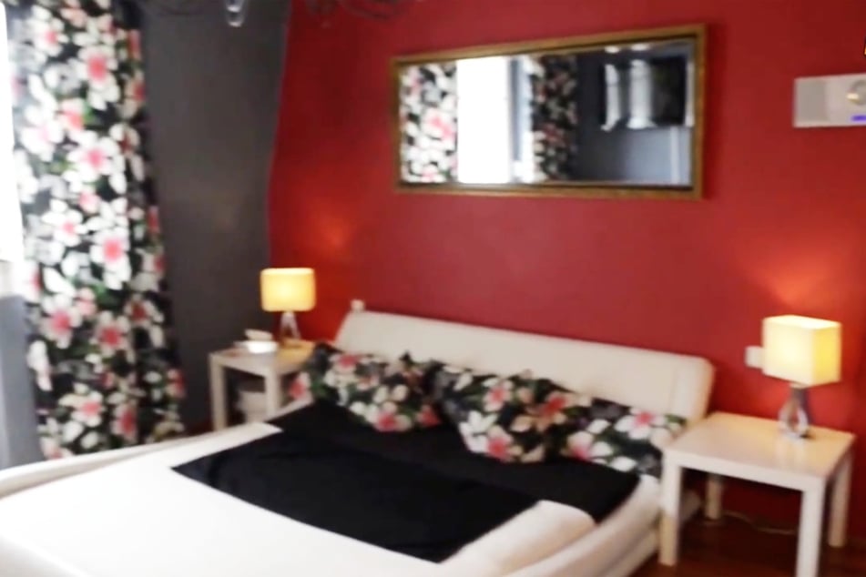 Eines der Studios im "Casa Bella". Das Interieur wurde Anfang Februar im Rahmen eines Räumungsverkaufs an andere Liebesdamen veräußert.