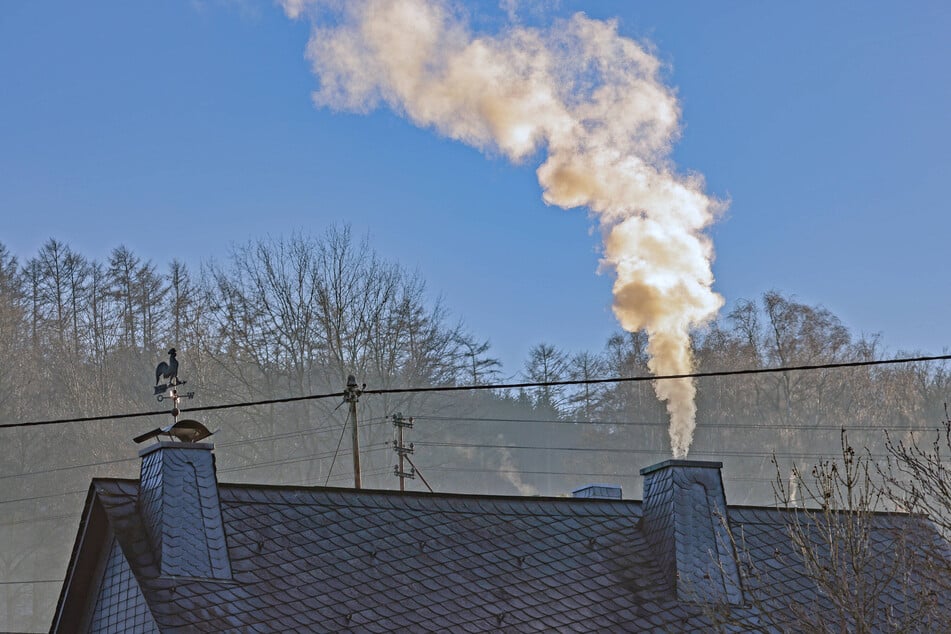 Für den Immissionsschutz soll künftig wieder überwiegend der Freistaat zuständig sein. Gleiches gilt für die Vermessungsbehörden und die Marktüberwachung. (Symbolfoto)