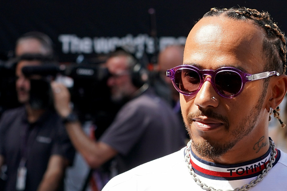 Lewis Hamilton (37) wurde rassistisch beleidigt.