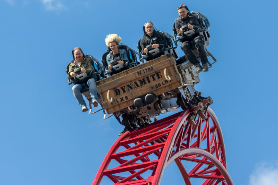 Die Achterbahn "Dynamite" verspricht Nervenkitzel pur.