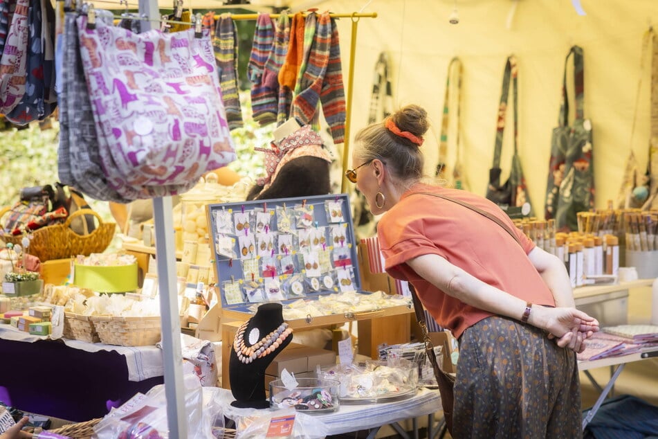Trödelfreunde sind beim Kunsthandwerkermarkt Altzella genau richtig. (Symbolbild)