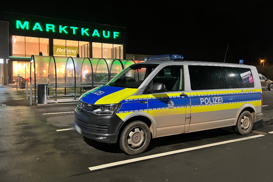 Die Polizei musste am Donnerstag zu einem Einkaufsmarkt in Nordhausen ausrücken. Zwei Diebe hatten dort versucht, mehrere Einkaufswaren zu klauen.