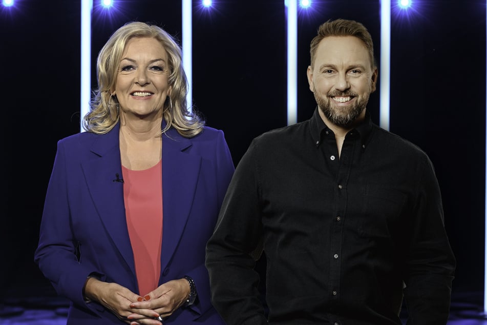Neben Bettina Tietjen (64) wird einmalig Steven Gätjen (51) die "NDR Talk Show" moderieren.
