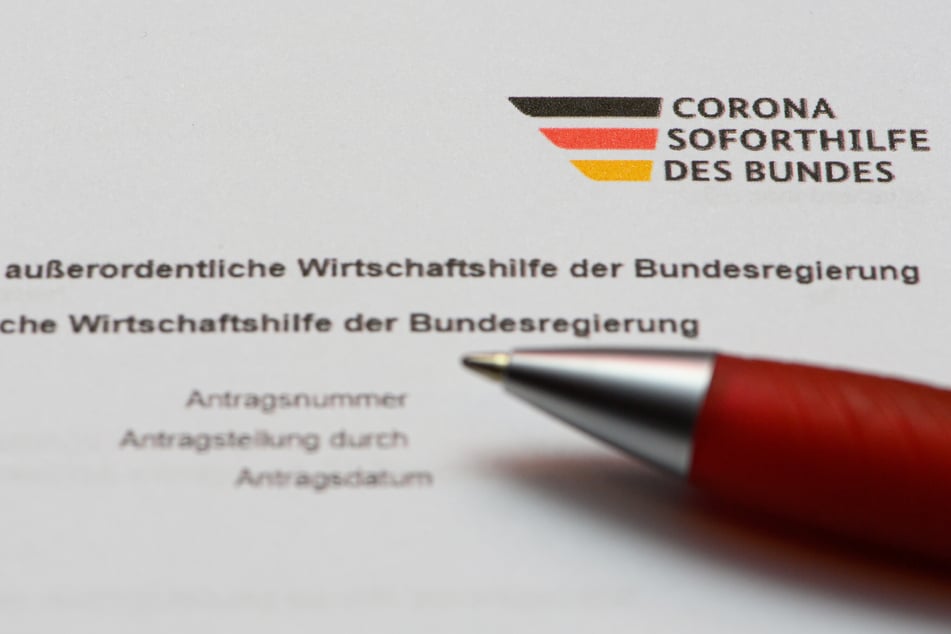 Die Rückzahlung der Hilfen des Bundes, die in der Pandemie flossen, stellt viele Selbständige und Unternehmer heute vor existenzielle Probleme.