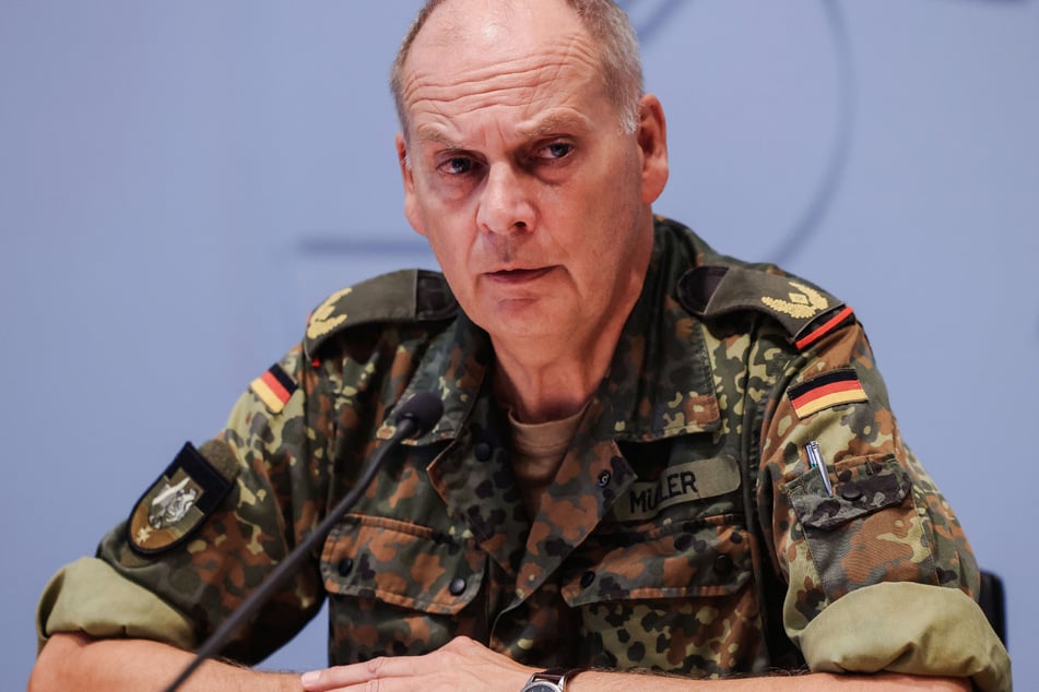 Hans-Dieter Müller (63), der Kommandeur des Landeskommandos NRW bei der Bundeswehr, hat sich auch zur Rolle von Nordrhein-Westfalen im Kriegsfall geäußert. (Archivfoto)