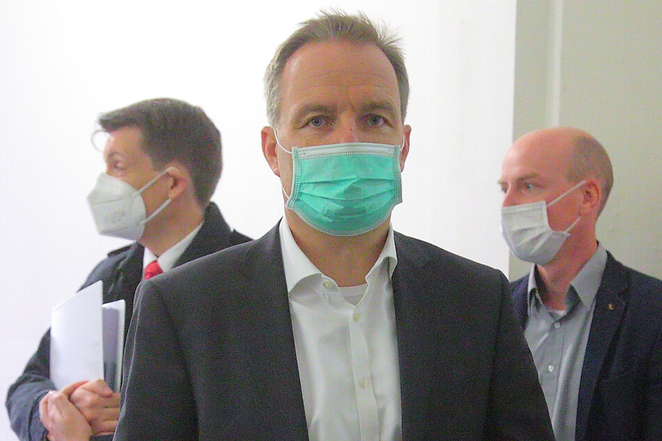 Erschien am Mittwoch im Zivilverfahren als Beklagter vor Gericht: SachsenEnergie-Chef Frank Brinkmann (54).