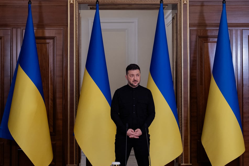 Ukrainian President Volodymyr Zelensky will head to Washington on Friday for a meeting with US counterpart.