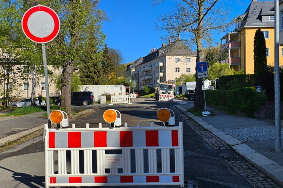 Am Donnerstag gab es auf der Otto-Planer-Straße in Chemnitz zwei Wasserrohrbrüche.