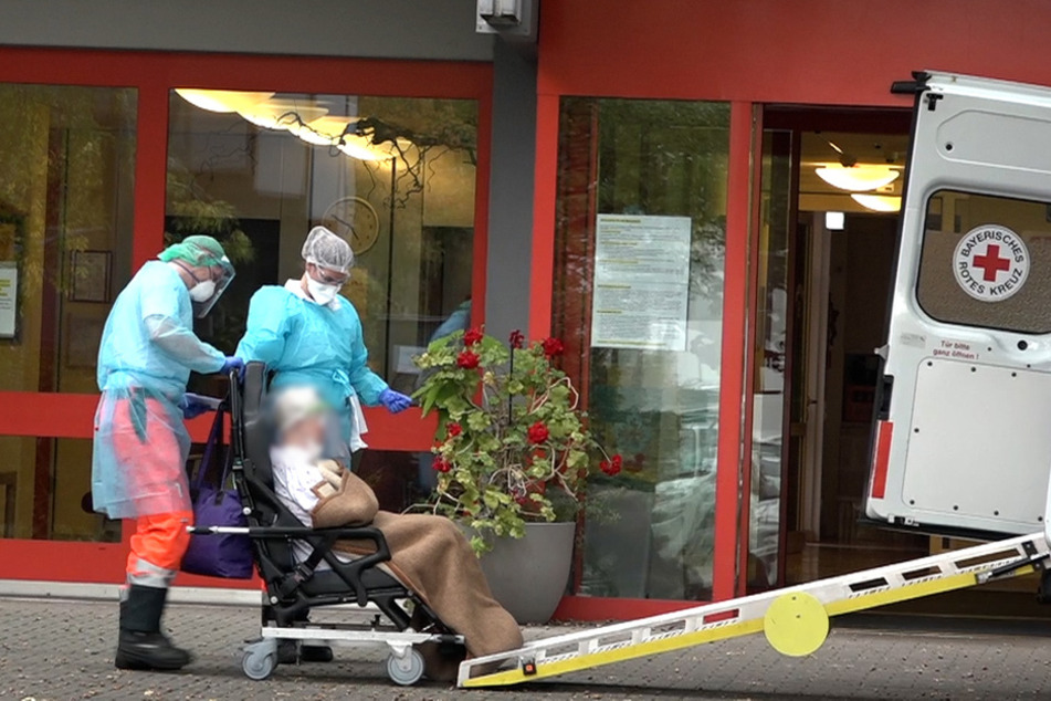 18 Bewohner und zehn Mitarbeiter wurden positiv auf das Coronavirus getestet.