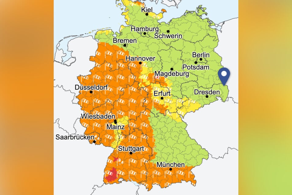 Für die rot-, orange- und gelb-markierten Regionen liegen amtliche Warnungen vor.