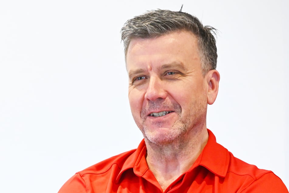 Für Trainer Alexander Waibl (58) wird es eine spannende Aufgabe, die beiden starken Angreiferinnen bei Laune zu halten.