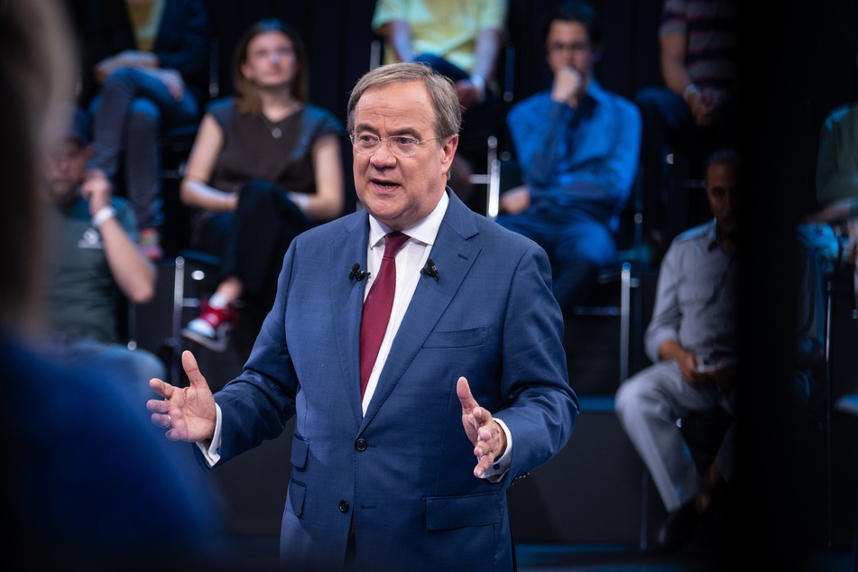 Erklärungen und Beschwichtigungen reichten wohl nicht - am Ende erhielt die Aktivistin den Applaus.