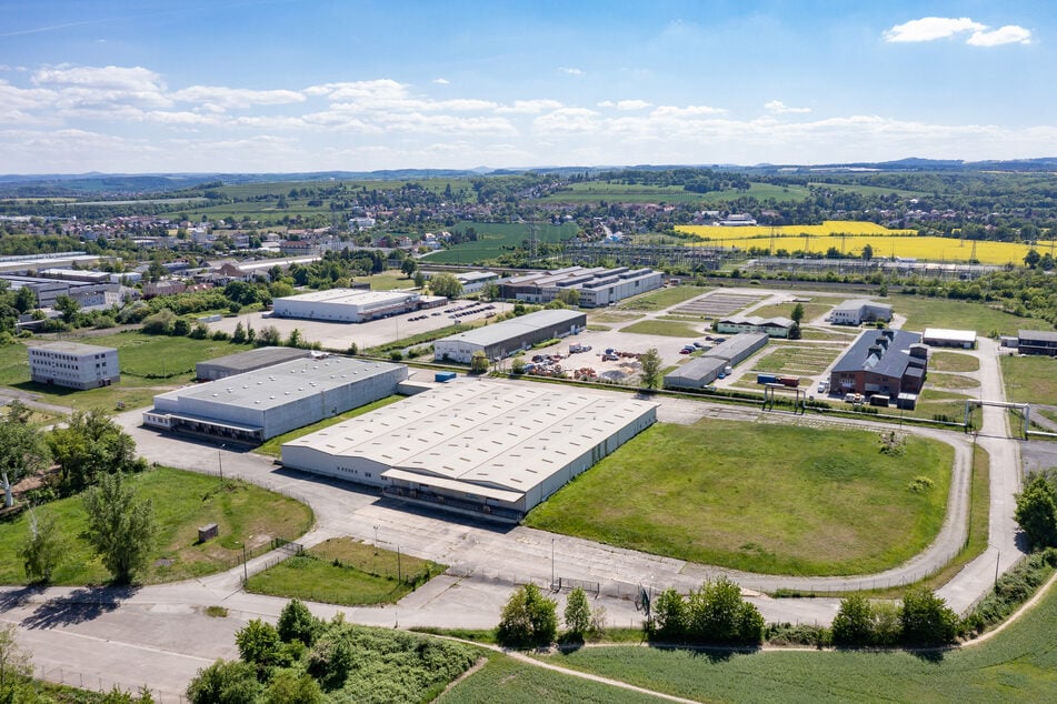 Diese Idee ist jahrzehntealt: Das weitgehend brachliegende Gewerbegebiet zwischen Lugaer Graben, Pirnaer Landstraße und Fritz-Schreiter-Straße soll attraktiver werden.
