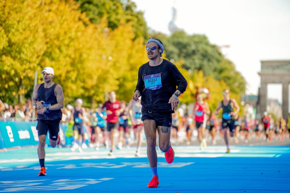Prominenter Teilnehmer beim 51. Berlin-beim Berlin-Marathon: Megastar Harry Styles (31).