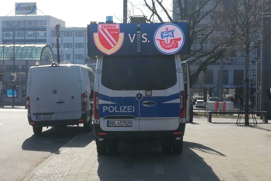 Gleich beginnt der Fanmarsch in Richtung Stadion.