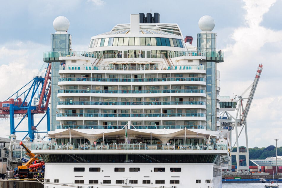 Das Kreuzfahrtschiff krachte mit dem Heck gegen die Kaimauer. (Archivfoto)
