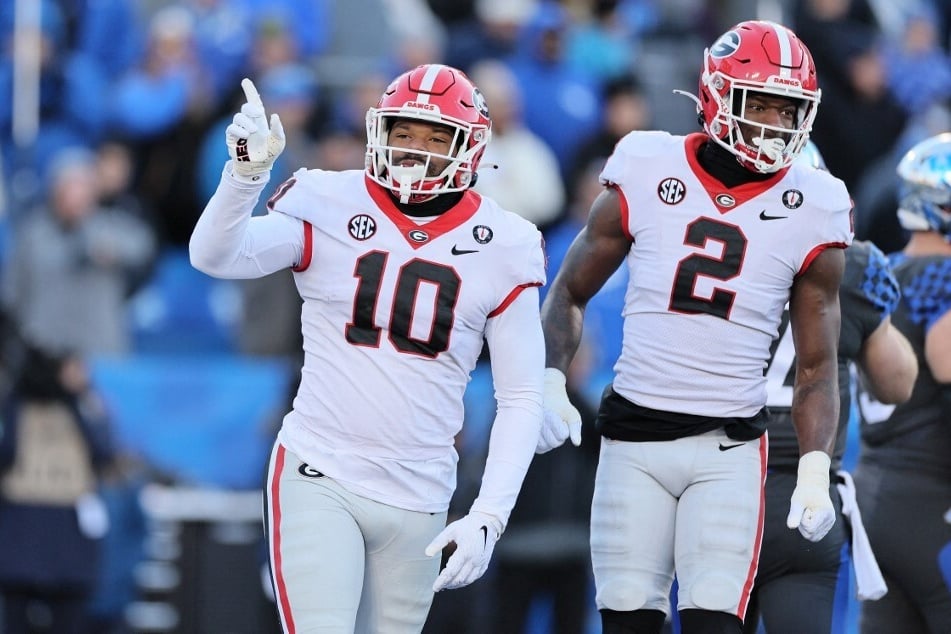 Heading into the final week of the regular season, the Georgia Bulldogs defeated Kentucky on the road over the weekend to remain the best team in the nation.