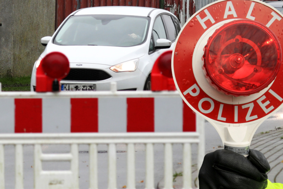 Die Polizei erstatte Anzeige gegen Vater und Sohn (Symbolbild).