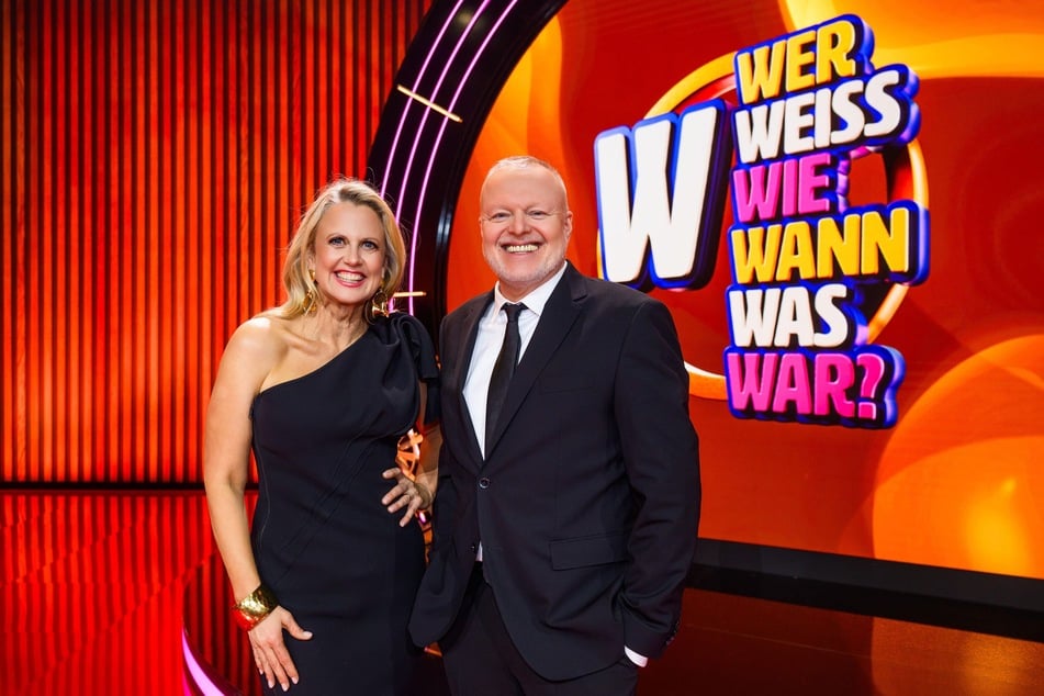Barbara Schöneberger (52) und Stefan Raab (59) sind an den beiden nächsten Samstagen mit "Wer weiß wie wann was war?" zu sehen.