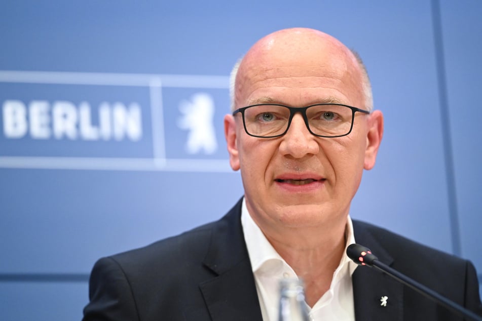 Kai Wegner (53, CDU) war schon während des tagelangen Blackouts in die Kritik geraten, weil er ein einstündiges Tennismatch am ersten Tag zunächst verschwieg.