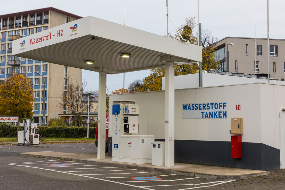 Dresden: Dresdens erste Wasserstoff-Zapfstelle: Hier wird der Tankwart wohl einen ruhigen Job haben
