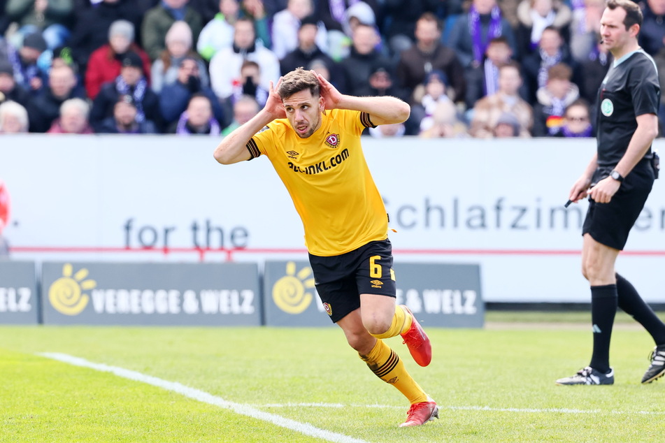 Getroffen und ab in die VfL-Fankurve, um sich zu rächen: Ahmet Arslan wurde am Sonntag in Osnabrück ausgepfiffen und beleidigt. Mit seinen Händen an beiden Ohren feierte er sein Tor.