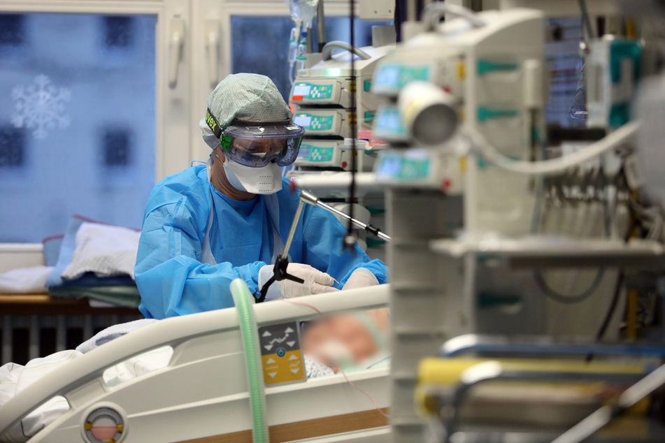 In Deutschland sind schon fast 70.000 Menschen durch das Coronavirus ums Leben gekommen.
