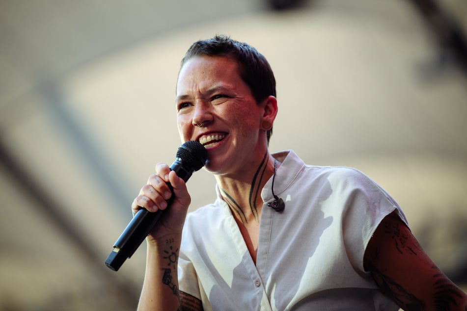 Sängerin Stefanie Heinzmann (37) ist ebenfalls in der WDR-Talkshow zu Gast.