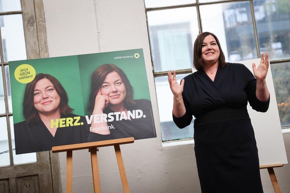 Grünen-SpitzenkandidatinKatharina Fegebank (47) bei der Pressekonferenz ihrer Partei zur Vorstellung der Kampagne zur Bürgerschaftswahl 2025.